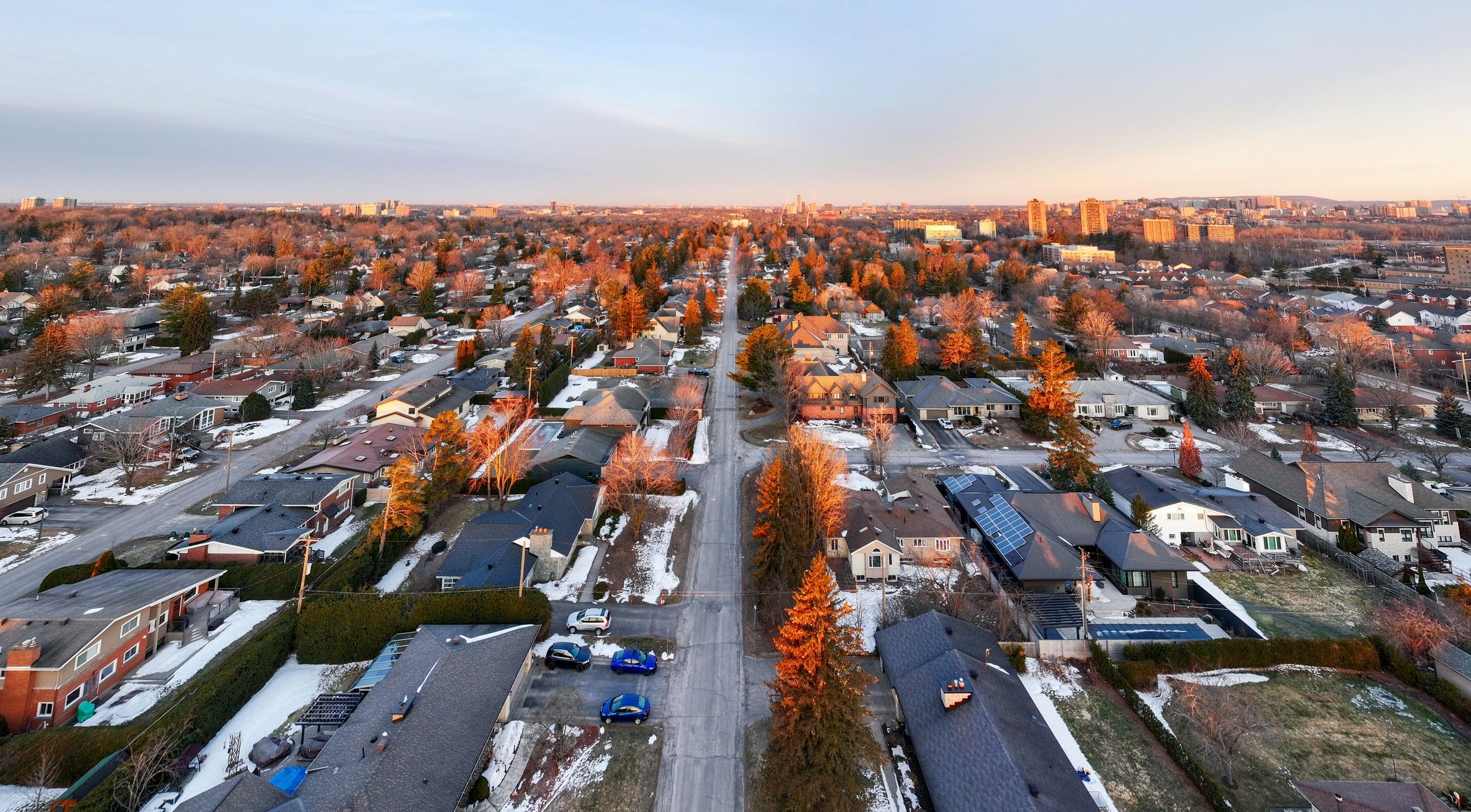 Ontario residential neighbourhood and cityscape
